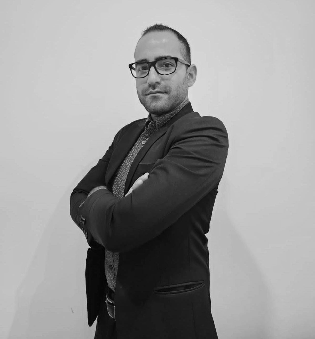Lic. Jorge Álvarez Vallenilla - Abogado profesional